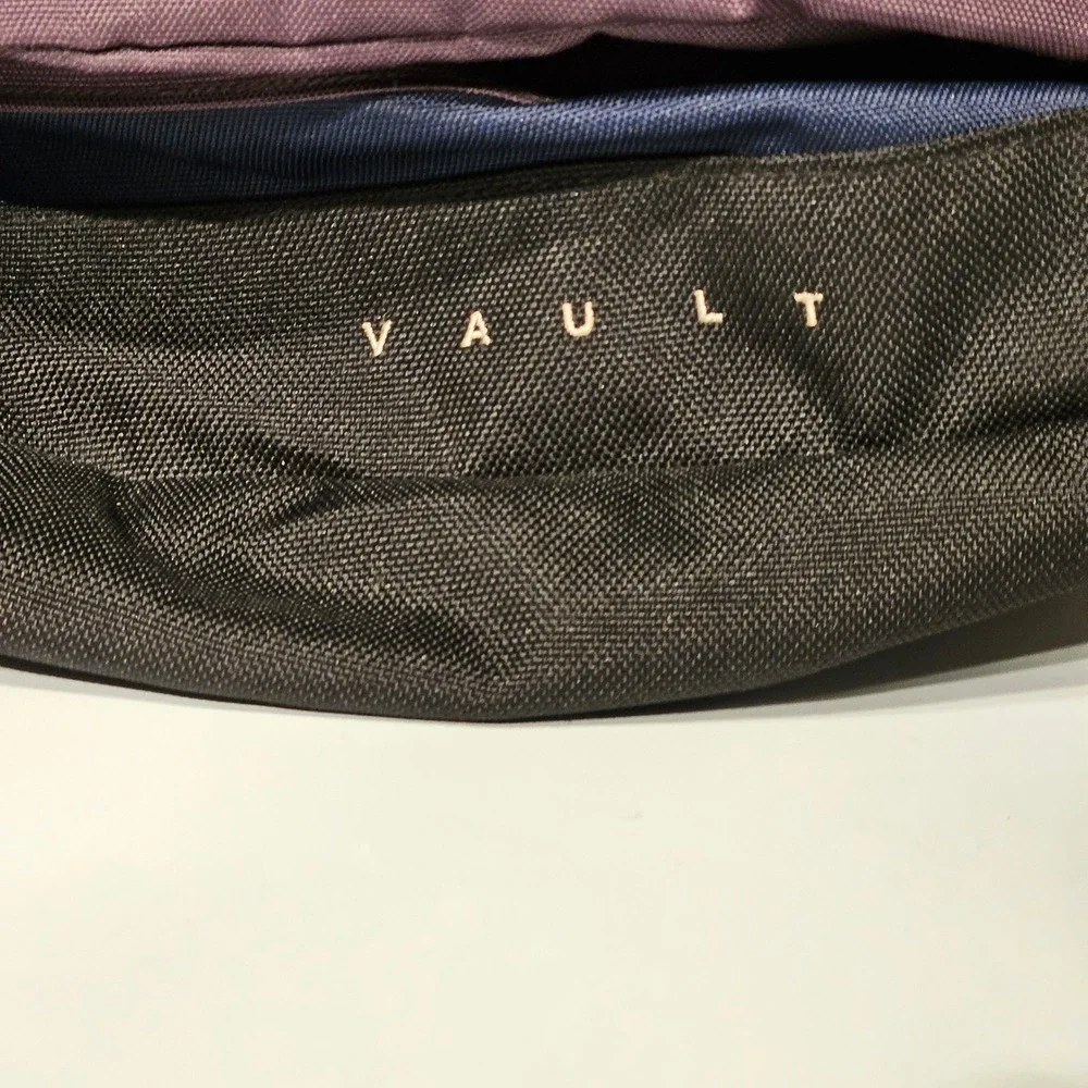 The North Face‎ Vault Backpack Unisex OS Navy Purple Good Embroidered Logo Bag